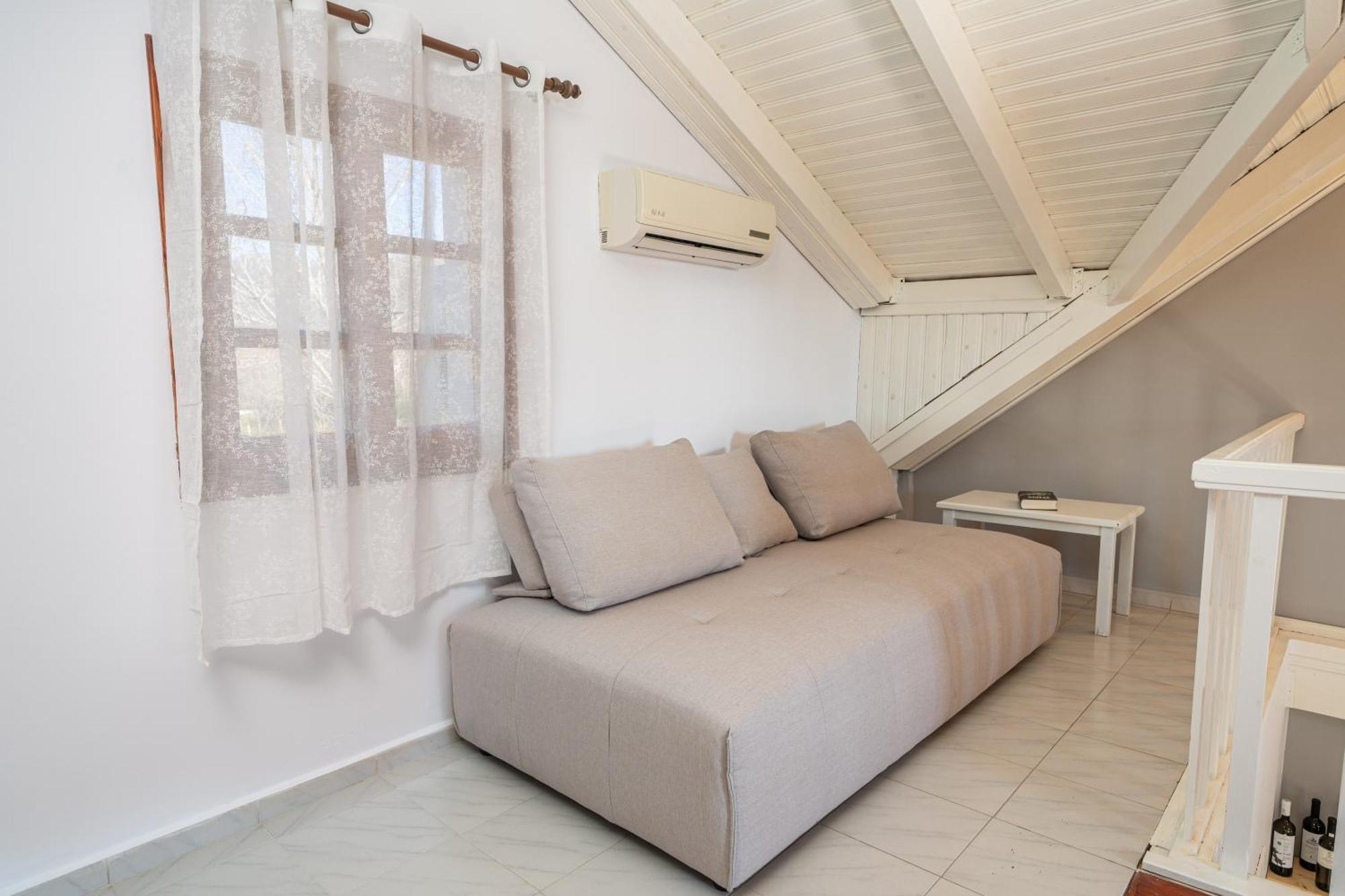 Southbank Seafront Apartments Katelios Ngoại thất bức ảnh