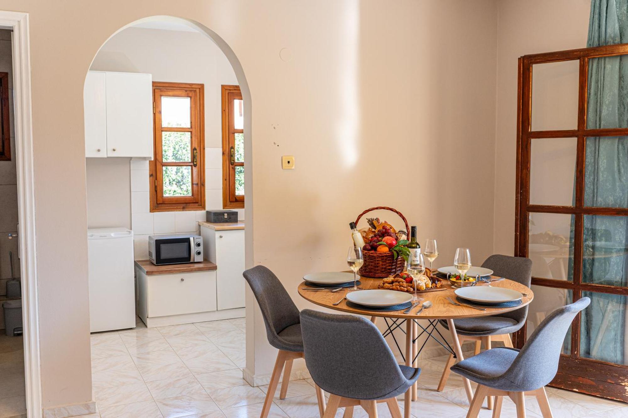 Southbank Seafront Apartments Katelios Ngoại thất bức ảnh